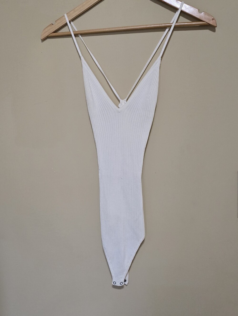 Abercrombie & Fitch White Ribbed V-Neck Double Strap Bodysuit